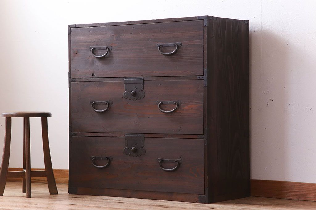 アンティーク家具　前面檜材　シンプルなアンティーク衣装箪笥(チェスト)(2)