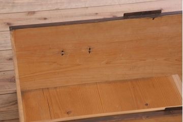 アンティーク家具　前面檜材　シンプルなアンティーク衣装箪笥(チェスト)(2)