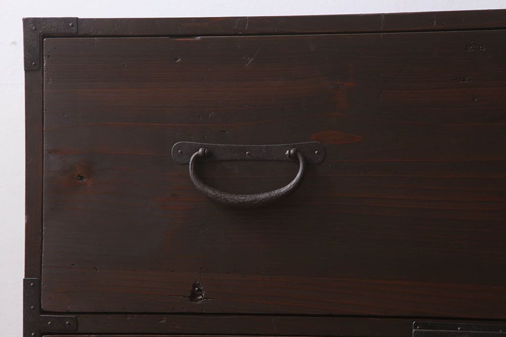 アンティーク家具　前面檜材　シンプルなアンティーク衣装箪笥(チェスト)(2)