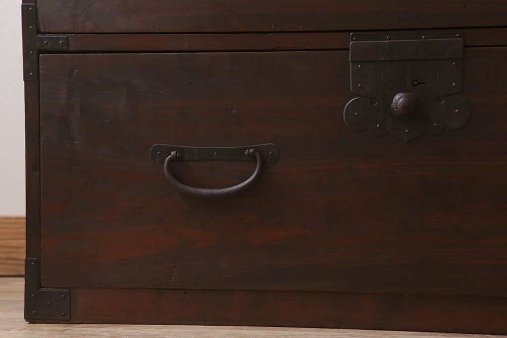 アンティーク家具　前面檜材　シンプルなアンティーク衣装箪笥(チェスト)(2)