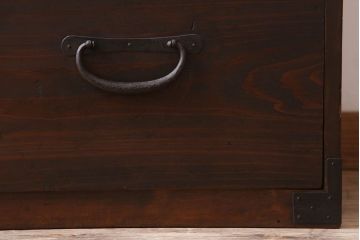 アンティーク家具　前面檜材　シンプルなアンティーク衣装箪笥(チェスト)(2)