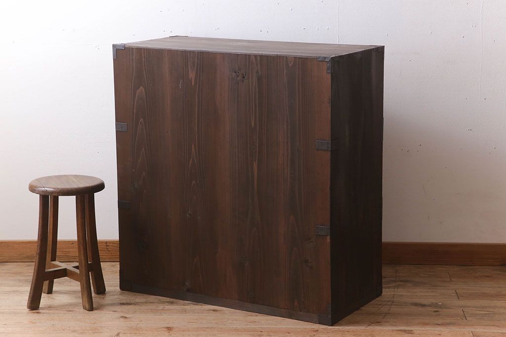 アンティーク家具　前面檜材　シンプルなアンティーク衣装箪笥(チェスト)(2)