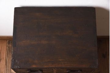 アンティーク家具　総桐材　金具付き!アンティーク縦型小引き出し