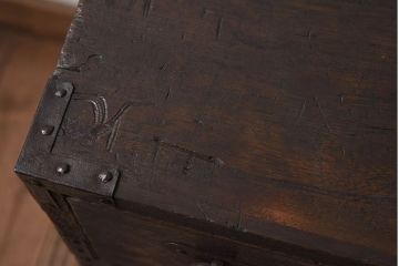 アンティーク家具　総桐材　金具付き!アンティーク縦型小引き出し
