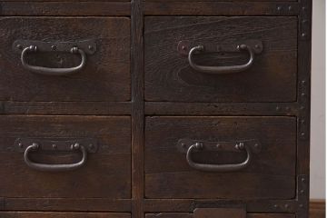 アンティーク家具　総桐材　金具付き!アンティーク縦型小引き出し