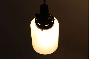 シンプルでおしゃれな古い吊り下げ天井照明