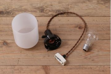 シンプルでおしゃれな古い吊り下げ天井照明