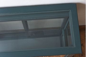 アンティーク家具　ブルーグリーンペイントの小さなガラスケース