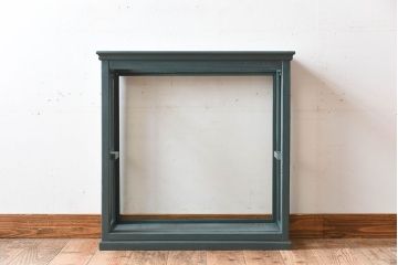 アンティーク家具　ブルーグリーンペイントの小さなガラスケース