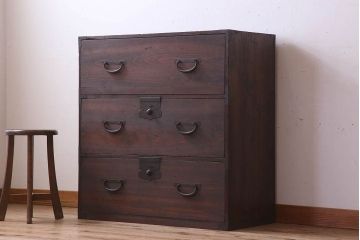 アンティーク家具　前面檜材　シンプルなアンティーク衣装箪笥(チェスト)(3)