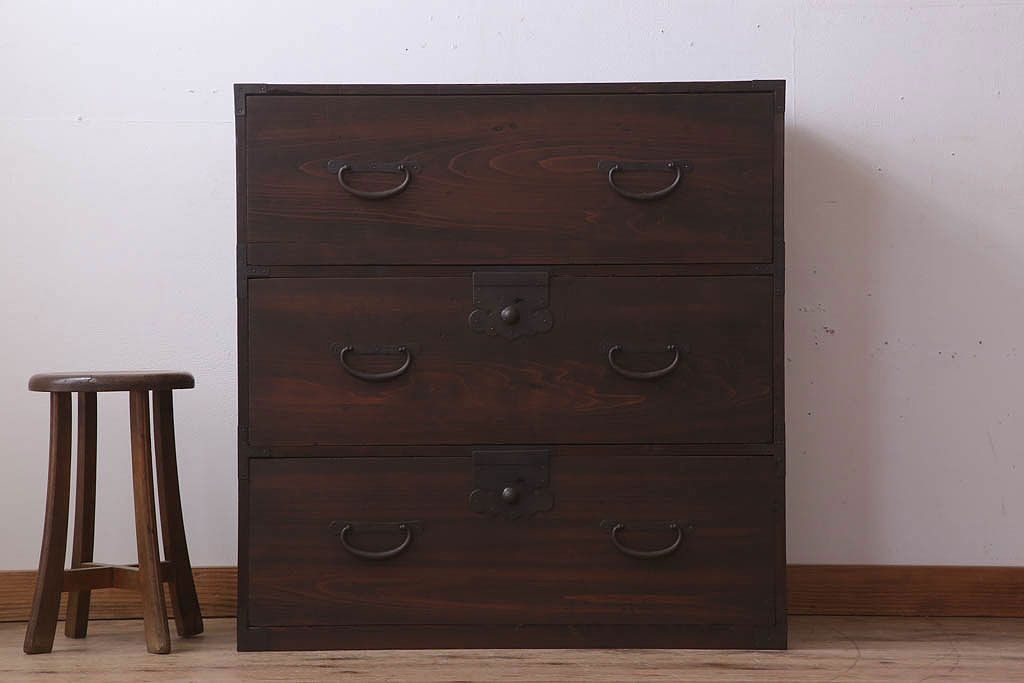 アンティーク家具　前面檜材　シンプルなアンティーク衣装箪笥(チェスト)(3)