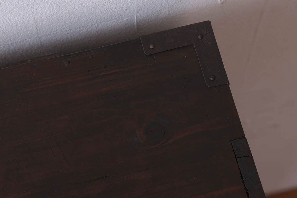 アンティーク家具　前面檜材　シンプルなアンティーク衣装箪笥(チェスト)(3)