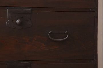 アンティーク家具　前面檜材　シンプルなアンティーク衣装箪笥(チェスト)(3)