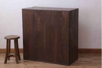 アンティーク家具　前面檜材　シンプルなアンティーク衣装箪笥(チェスト)(3)