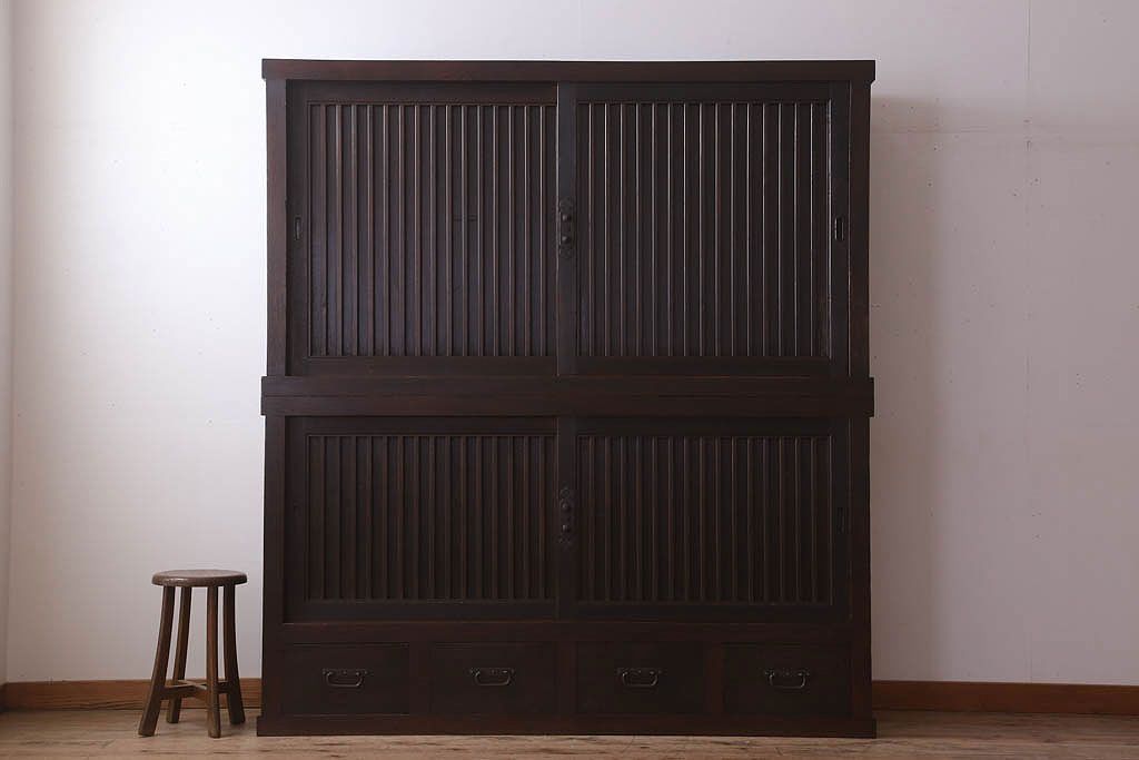 アンティーク家具　古民具・骨董　明治大正期　六尺　縦桟引き戸の重ね水屋箪笥