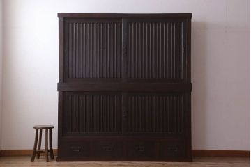 アンティーク家具　古民具・骨董　明治大正期　六尺　縦桟引き戸の重ね水屋箪笥