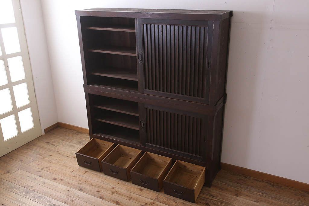 アンティーク家具　古民具・骨董　明治大正期　六尺　縦桟引き戸の重ね水屋箪笥