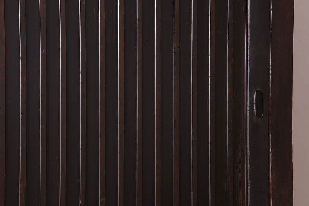 アンティーク家具　古民具・骨董　明治大正期　六尺　縦桟引き戸の重ね水屋箪笥