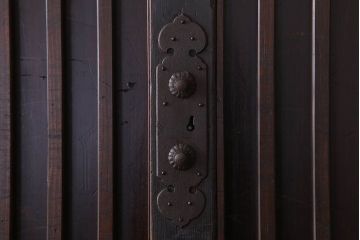 アンティーク家具　古民具・骨董　明治大正期　六尺　縦桟引き戸の重ね水屋箪笥