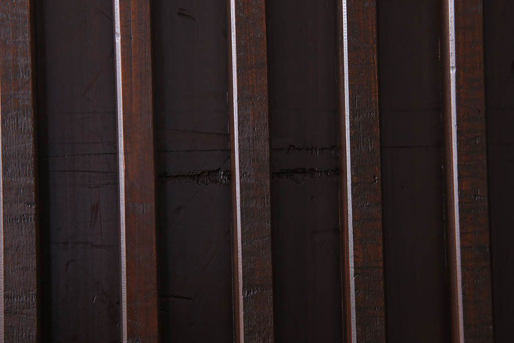 アンティーク家具　古民具・骨董　明治大正期　六尺　縦桟引き戸の重ね水屋箪笥