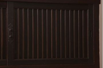 アンティーク家具　古民具・骨董　明治大正期　六尺　縦桟引き戸の重ね水屋箪笥