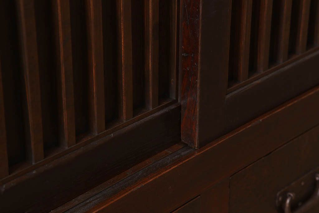 アンティーク家具　古民具・骨董　明治大正期　六尺　縦桟引き戸の重ね水屋箪笥