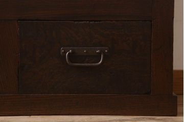 アンティーク家具　古民具・骨董　明治大正期　六尺　縦桟引き戸の重ね水屋箪笥