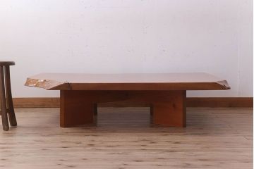 中古　松材一枚板　特大座卓(センターテーブル、リビングテーブル、ローテーブル)(R-023385)