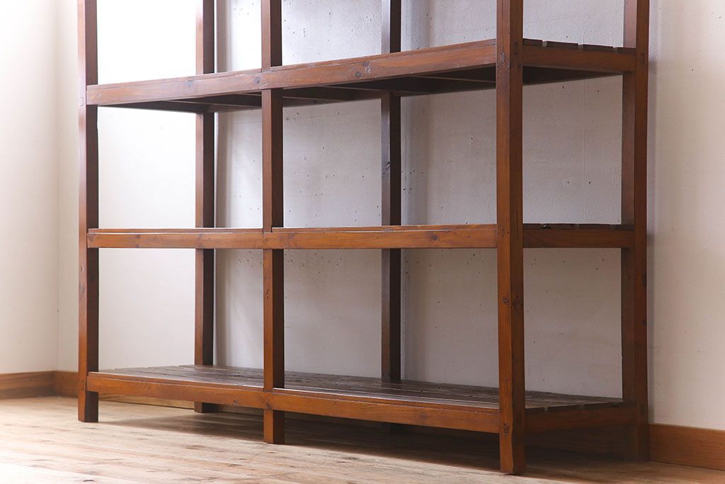 アンティーク家具　特大サイズ　古い木製の和製アンティーク飾り棚