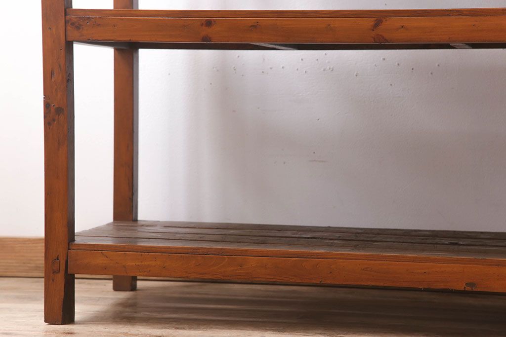 アンティーク家具　特大サイズ　古い木製の和製アンティーク飾り棚