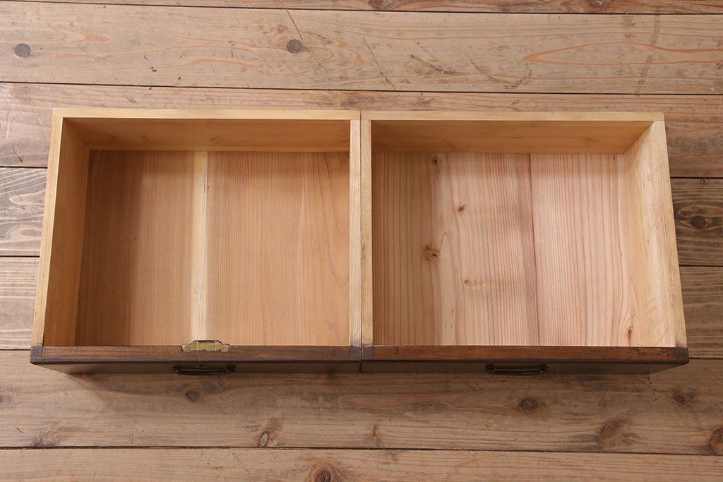 アンティーク家具　和製アンティーク　古い檜材の上品なブックケース(本棚)