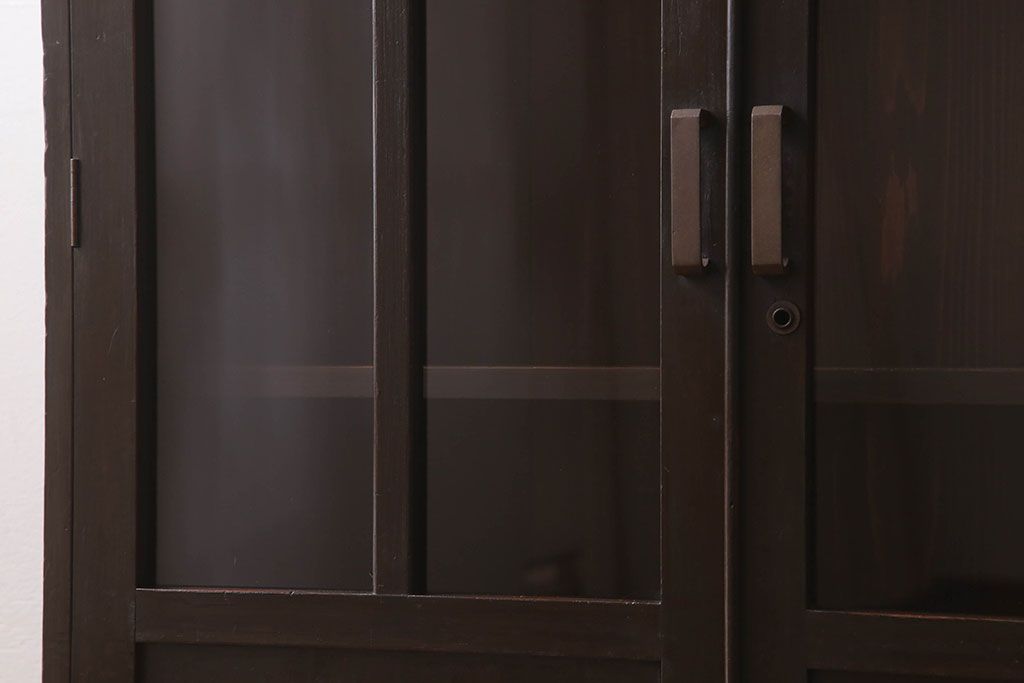 アンティーク家具　和製アンティーク　古い檜材の上品なブックケース(本棚)