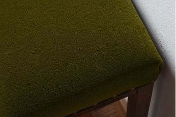 レトロ家具　古い欅材製のレトロなクッション座面角スツール