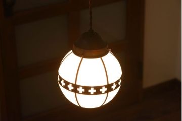 和製アンティーク　小ぶりな天井照明(銅巻)