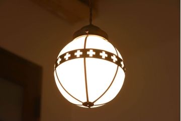 和製アンティーク　小ぶりな天井照明(銅巻)