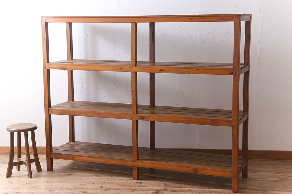 アンティーク家具　特大サイズ　古い木製の和製アンティーク飾り棚(2)