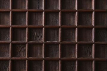 アンティーク家具　高級品　意匠が素晴らしい　アンティーク茶箪笥
