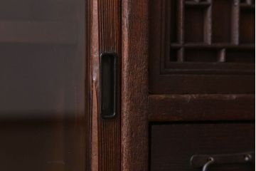 アンティーク家具　高級品　意匠が素晴らしい　アンティーク茶箪笥