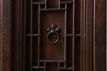 アンティーク家具　高級品　意匠が素晴らしい　アンティーク茶箪笥
