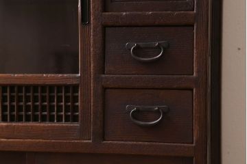 アンティーク家具　高級品　意匠が素晴らしい　アンティーク茶箪笥