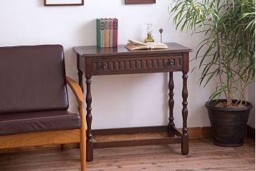 アンティーク家具　イギリスアンティーク　オーク材　サイドテーブル