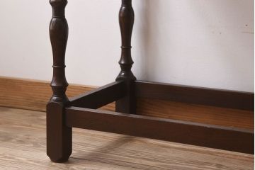 アンティーク家具　イギリスアンティーク　オーク材　サイドテーブル