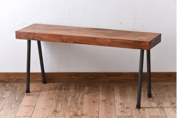 アンティーク家具　 天板一枚板　檜材　シンプルな鉄脚ベンチ(3)