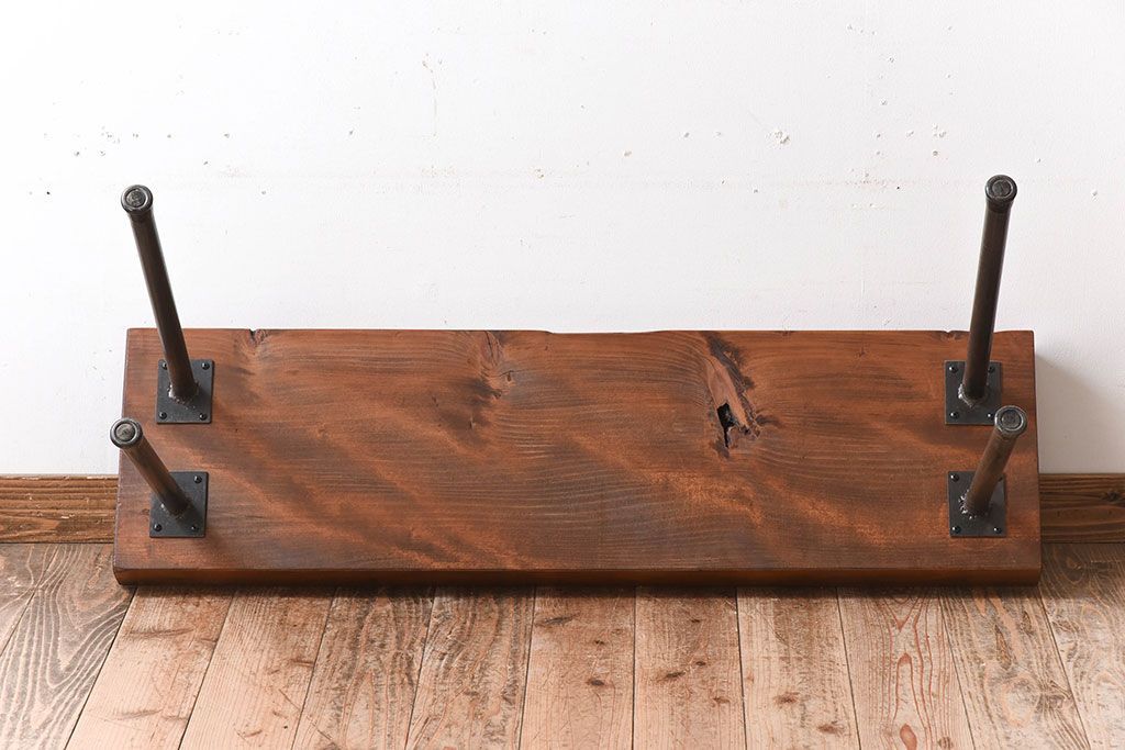 アンティーク家具　 天板一枚板　檜材　シンプルな鉄脚ベンチ(3)