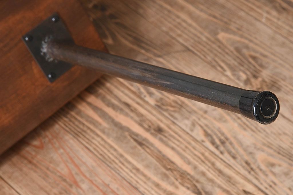 アンティーク家具　 天板一枚板　檜材　シンプルな鉄脚ベンチ(3)