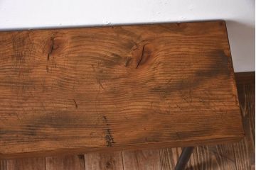 アンティーク家具　天板一枚板　檜材　シンプルな鉄脚ベンチ