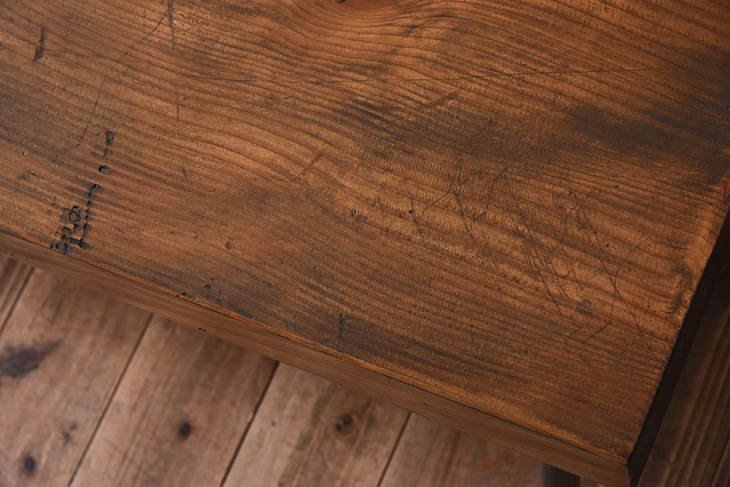 アンティーク家具　天板一枚板　檜材　シンプルな鉄脚ベンチ