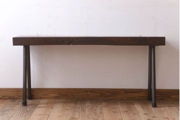 アンティーク家具　天板一枚板　檜材　シンプルな鉄脚ベンチ(2)