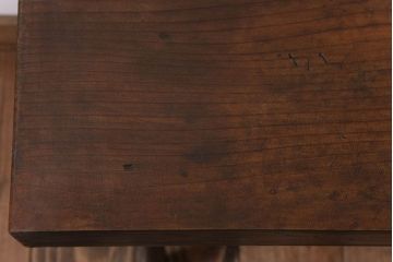 アンティーク家具　天板一枚板　檜材　シンプルな鉄脚ベンチ(2)