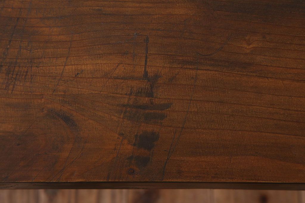 アンティーク家具　天板一枚板　檜材　シンプルな鉄脚ベンチ(2)